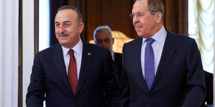 Lavrov'un Türkiye ziyareti: Rusya, Suriye'de askeri harekat için yeşil ışık yakacaktır