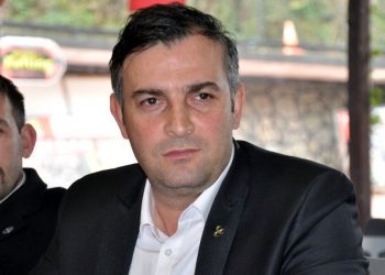 MHP'li başkandan AKP'li belediyeye tepki: Artık poz vermeyi bırakın, icraat yapın