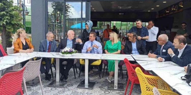 Mahkum çocuklarıyla bir araya gelen Sarıgül'den 'genel af' çağrısı