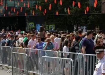 McDonald's restoranları Rusya'da yeni ismiyle yeniden açıldı