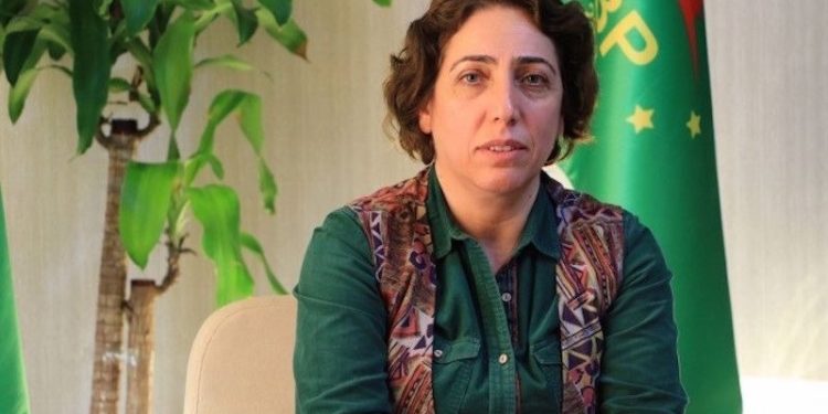 Meclis Başkanı Şentop: DBP'li Aydeniz'in dokunulmazlığı kaldırılmalı