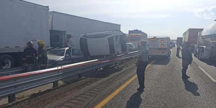 Meksika’da en az 20 araç birbirine girdi: 2 ölü, 40 yaralı