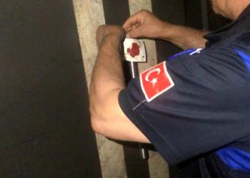 Melek Mosso’nun konser iptalini gündeme getiren gazetecilerin stüdyosu mühürlendi