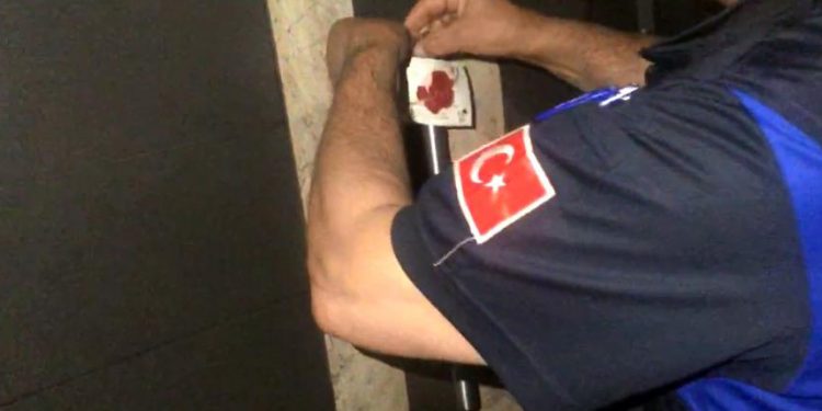 Melek Mosso’nun konser iptalini gündeme getiren gazetecilerin stüdyosu mühürlendi