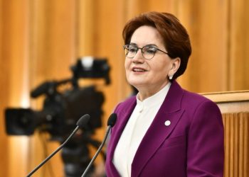 Meral Akşener, Nâzım Hikmet'i dizeleriyle andı: Elbet bitecek güneşe hasret günler...