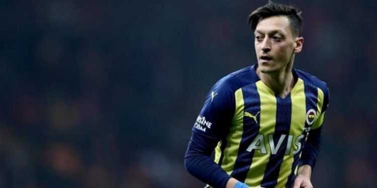 Mesut Özil: Türkiye'ye tatil yapmaya gelmedim; Fenerbahçe'de yaşamayı arzu ettiğim birçok hedefim var