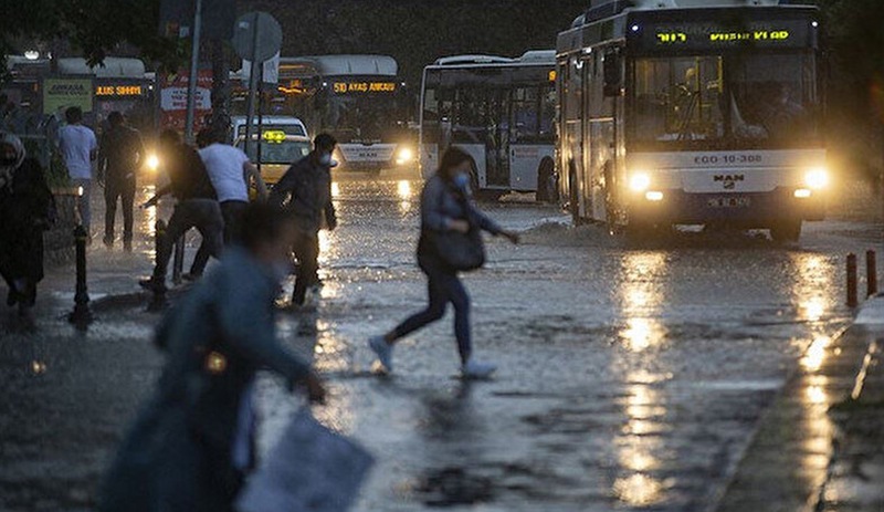 Meteoroloji'den Ankara çevresi için uyarı: Önümüzdeki 3 saat, gök gürültülü sağanak yağış olacak