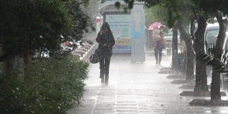 Meteorolojiden sağanak yağış uyarısı