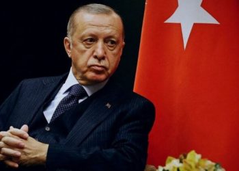 MetroPOLL: Erdoğan'a görev onayı verenler azalıyor