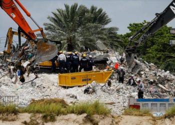 Miami'de 98 kişinin öldüğü çöken lüks bina için 1 milyar dolarlık tazminat