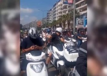 Motokuryelerden akaryakıt zamları protestosu