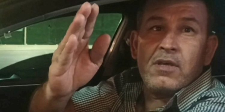 Motorine gelen zamma tepki gösteren taksici: Bu gidişle kaos çıkar, yağmalama başlar bu ülkede