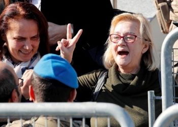 Mücella Yapıcı: Dişim ellerim kelepçeli çekildi