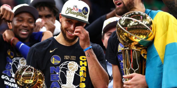NBA’de 2021-2022 sezonunun şampiyonu Golden State Warriors