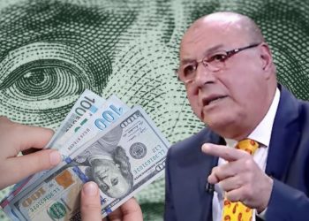 Necmettin Batırel ‘şakkadanak’ sahnede: Dolar kuru nasıl devriliyor görün, ezip geçiyoruz