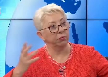 Nesrin Nas: ‘Muhafet AKP’nin kurduğu dile hapsoluyor, o dili bırakırsa yüzde 65 oy alır’
