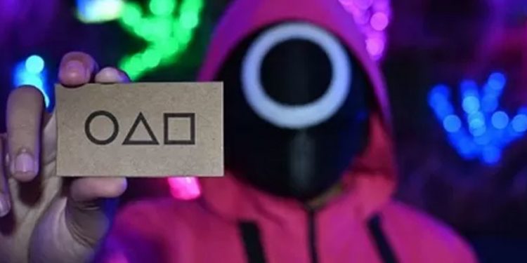 Netflix 4,5 milyon dolar ödüllü 'gerçek' Squid Game yarışması çekiyor