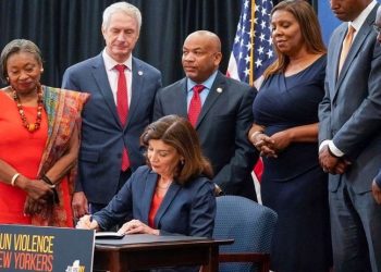 New York'ta silahlı şiddete karşı yeni yasa