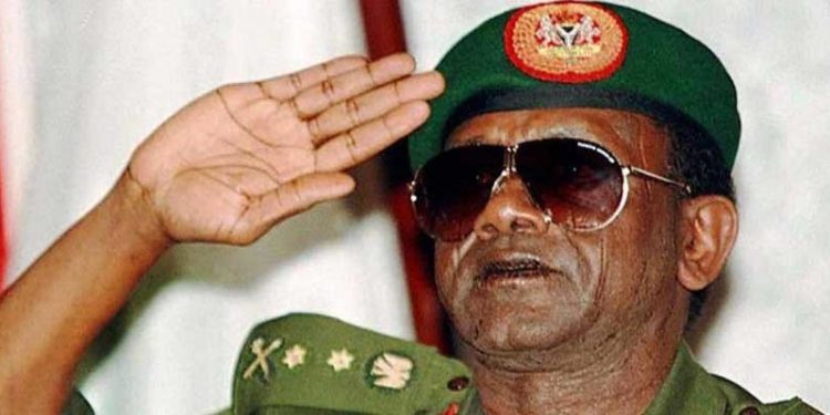 Nijerya'da eski diktatörün yurtdışına "kaçırdığı" 322 milyon dolar halka dağıtıldı