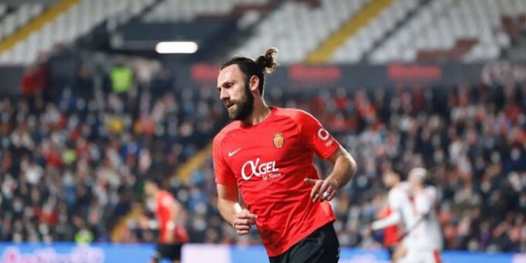 Okan Buruk'tan Vedat Muriqi'ye transfer telefonu