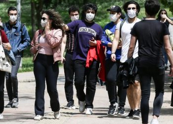 Omicron: Yeni varyantlar Türkiye'yi etkiler mi?