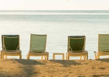 Otel ve yol fiyatları cep yakıyor, halk tatil planı yapmaktan korkar hale geldi; "Ailemi görmek için memlekete bile gidemiyorum"