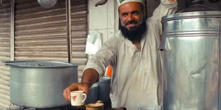 Pakistan'da halka ekonomiye yardım çağrısı: Az çay için