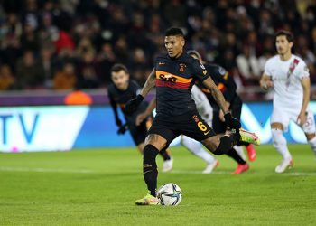 Patrick van Aanholt: Fatih Terim olmasaydı burada olmazdım