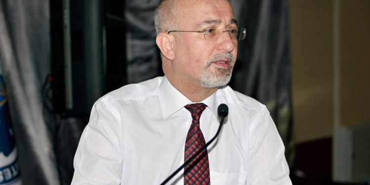 Prof. Dr. Şenol Babuşcu: Muhalefet iktidara gelse, seçimin ertesi günü ekonomi adına olumlu çalışmalar başlasa 3 yılda ancak toparlarız