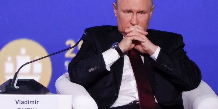 Putin, yaptırımlara "delice ve düşüncesizce" dedi; "Batı'ya daha çok zarar verdiğini" iddia etti