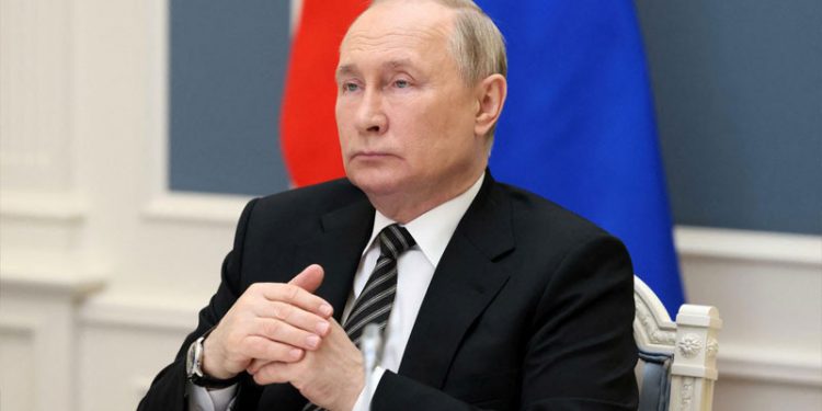 Putin'in çevrimiçi katılacağı toplantıya siber saldırı yapıldı