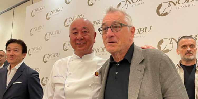 Robert De Niro Türkiye'de: Kendimi sosyal medya saçmalığına sokmam