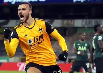 Romain Saiss İstanbul'a geliyor