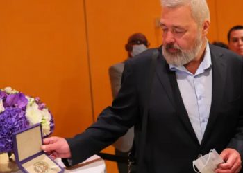 Rus gazeteci Muratov'un Nobel Barış Ödülü, 103.5 milyon dolara alıcı buldu