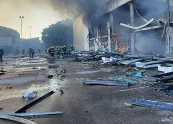 Rusya Kremençuk'ta bir AVM'yi vurdu: 10 ölü, 40 yaralı