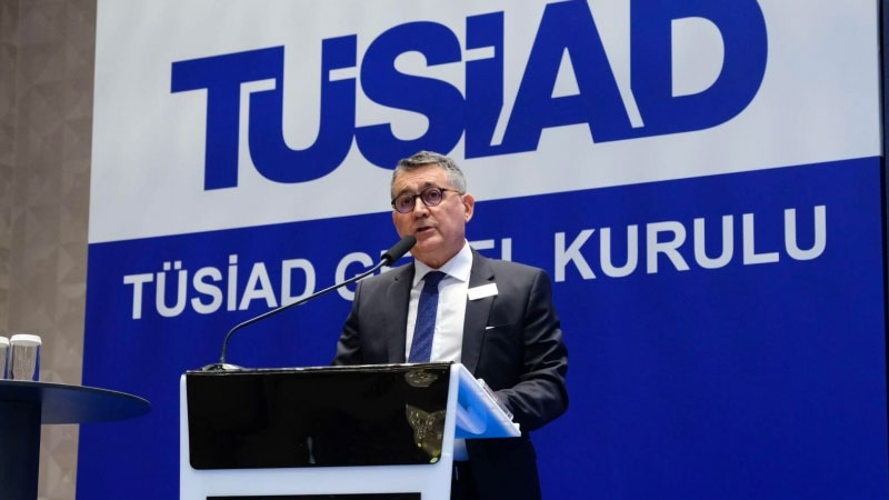 Sabah yazarı Güngör: TÜSİAD'çıların tuzu kuru, onların fakir edebiyatı yapmaları ancak işçilerinin daha fazla zam istemelerini önlemek içindir