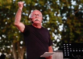 Sanatçı Orhan Aydın: 'Bu coğrafya Nazım Hikmetlerin, Ruhi Suların, Deniz Gezmişlerin coğrafyasıdır; burada umutsuzluğa yer yok'