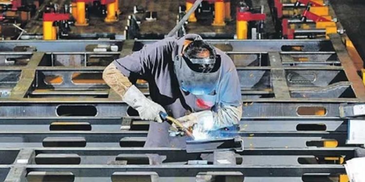 Sanayide kapasite kullanım oranı haziranda geriledi