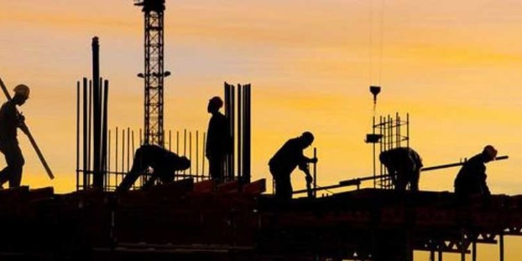 Sektörel güven perakende ve hizmette düştü, inşaatta arttı