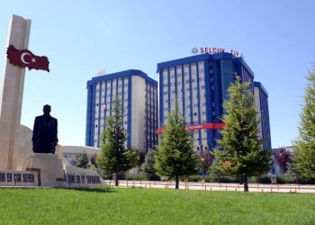 Selçuk Üniversitesi, hekimlik andını değiştirdi