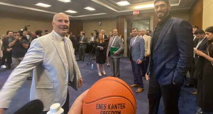 Senatör ve kongre üyeleri Enes Kanter Vakfı’nda buluştu: “Kınama yetmez, artık hareket zamanı”