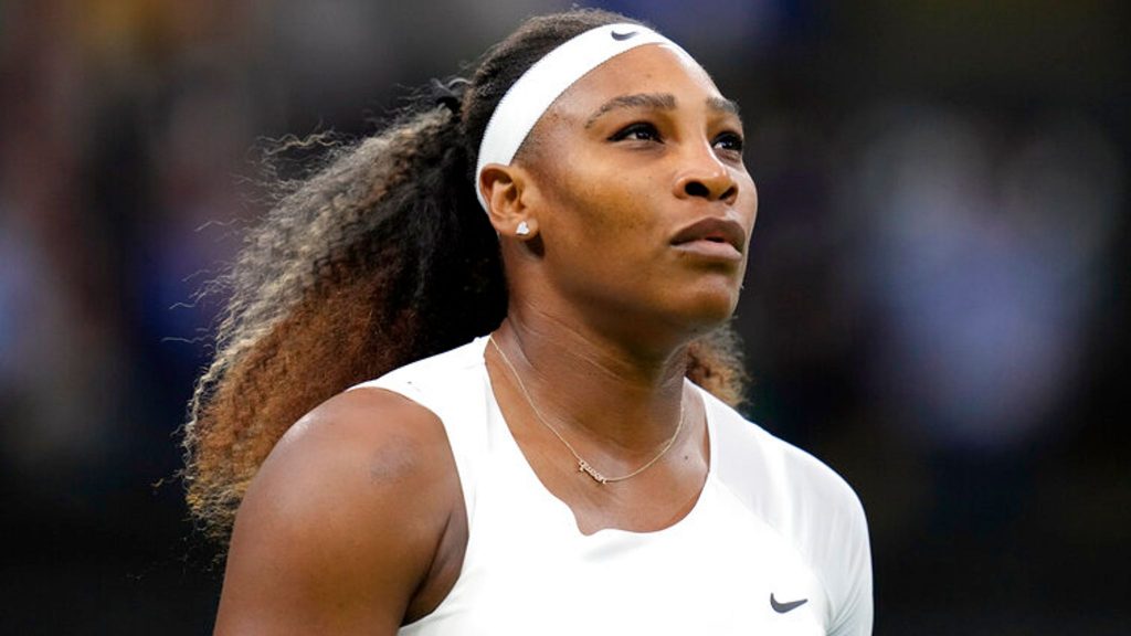 Serena Williams kortlara galibiyetle döndü