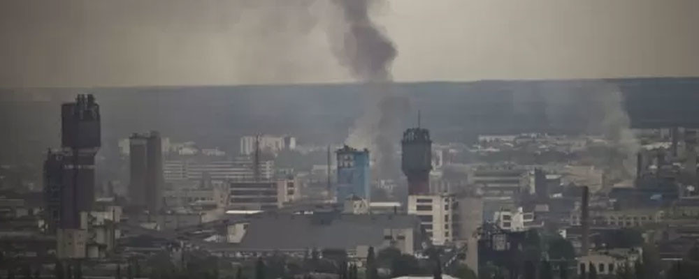 Severodonetsk'in çevresindeki tüm köprüleri yıkan Ruslar kilit kenti 'almaya yakın'