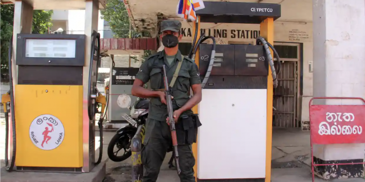 Sri Lanka Başbakanı: Ülke ekonomisi tamamen çöktü