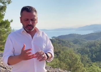 'Söylendiği gibi 20 tane helikopter de, 14 tane uçak da yok; 4-5 tane helikopter müdahale ediyor'