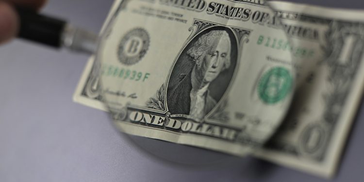 Sözcü yazarı Muratoğlu’ndan ekonomi yönetimine: Yoksa doların fırlaması mı durdurulmaya çalışılıyor?