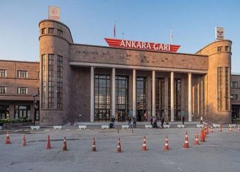 Tarihi Ankara Garı yerleşkesini özelleştiren planlara iptal
