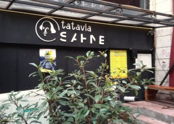 Tatavla Sahne: Kapatmak zorundayız