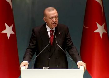Tayyip Erdoğan: Bu partiyi, kendi içinden yaralayacak kimseye eyvallah etmeyiz