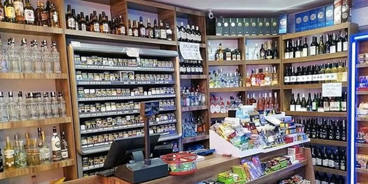 Tekel bayileri birer birer kapanıyor: ‘Esnafa bırakın desteği, düşünen bile yok’